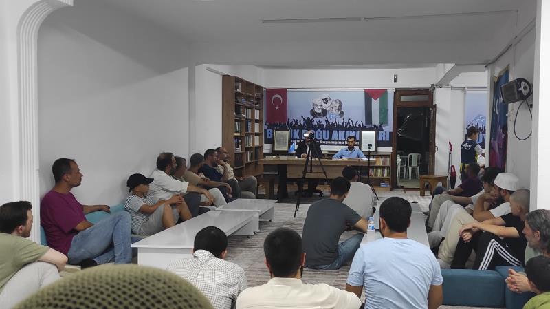 Dünü ve Bugünüyle Çin'in Doğu Türkistan İşgalini Dinledik