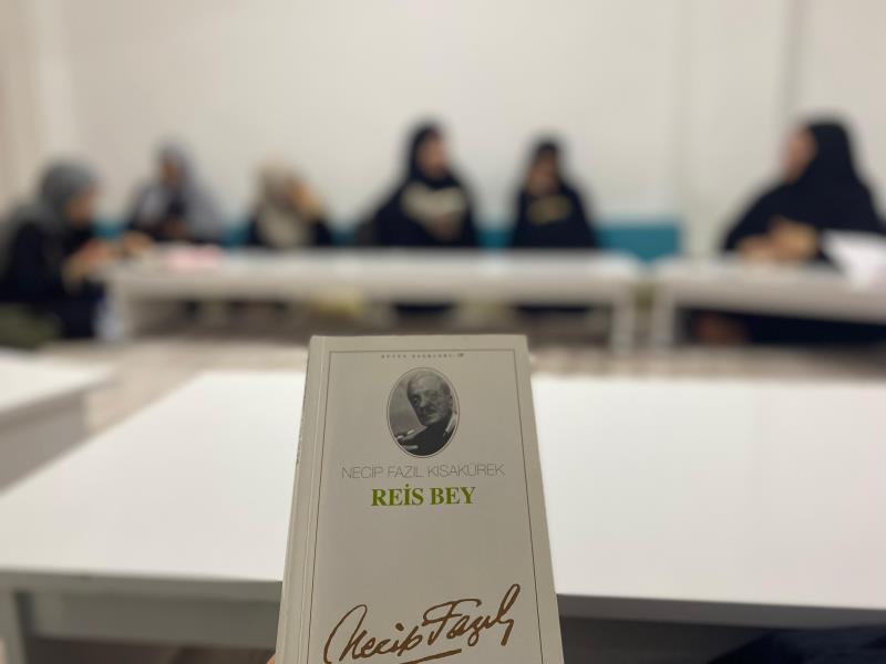 Hanımlar İçin Kitap Tahlillerimiz Devam Ediyor