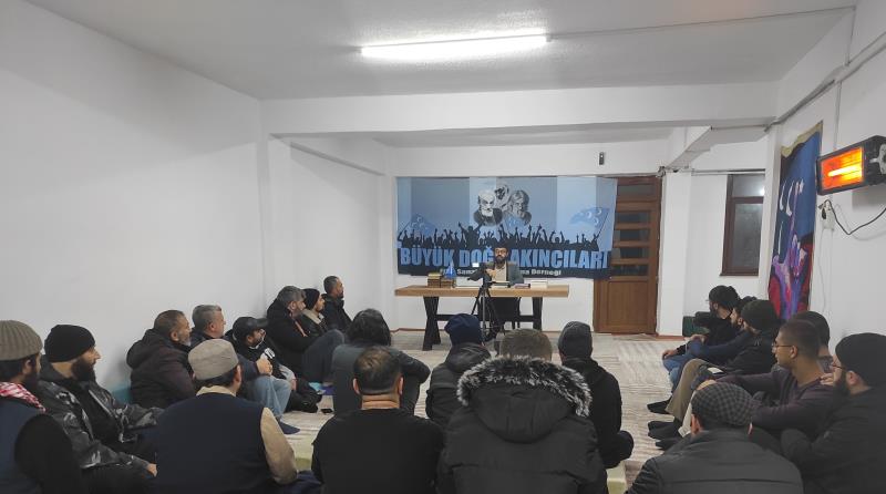 İlâhiyatçı-Eğitimci Emrah Daş Dünden Bugüne Tefsiri Anlattı